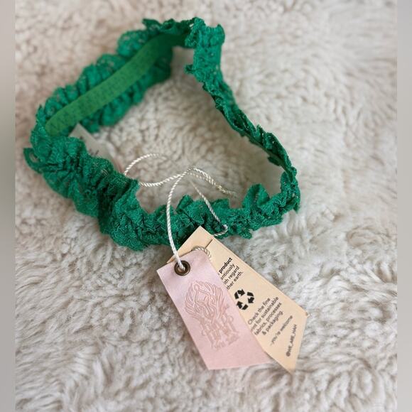 WE ARE HAH One And Done Garter OS ADORABLE - Picture 3 of 3